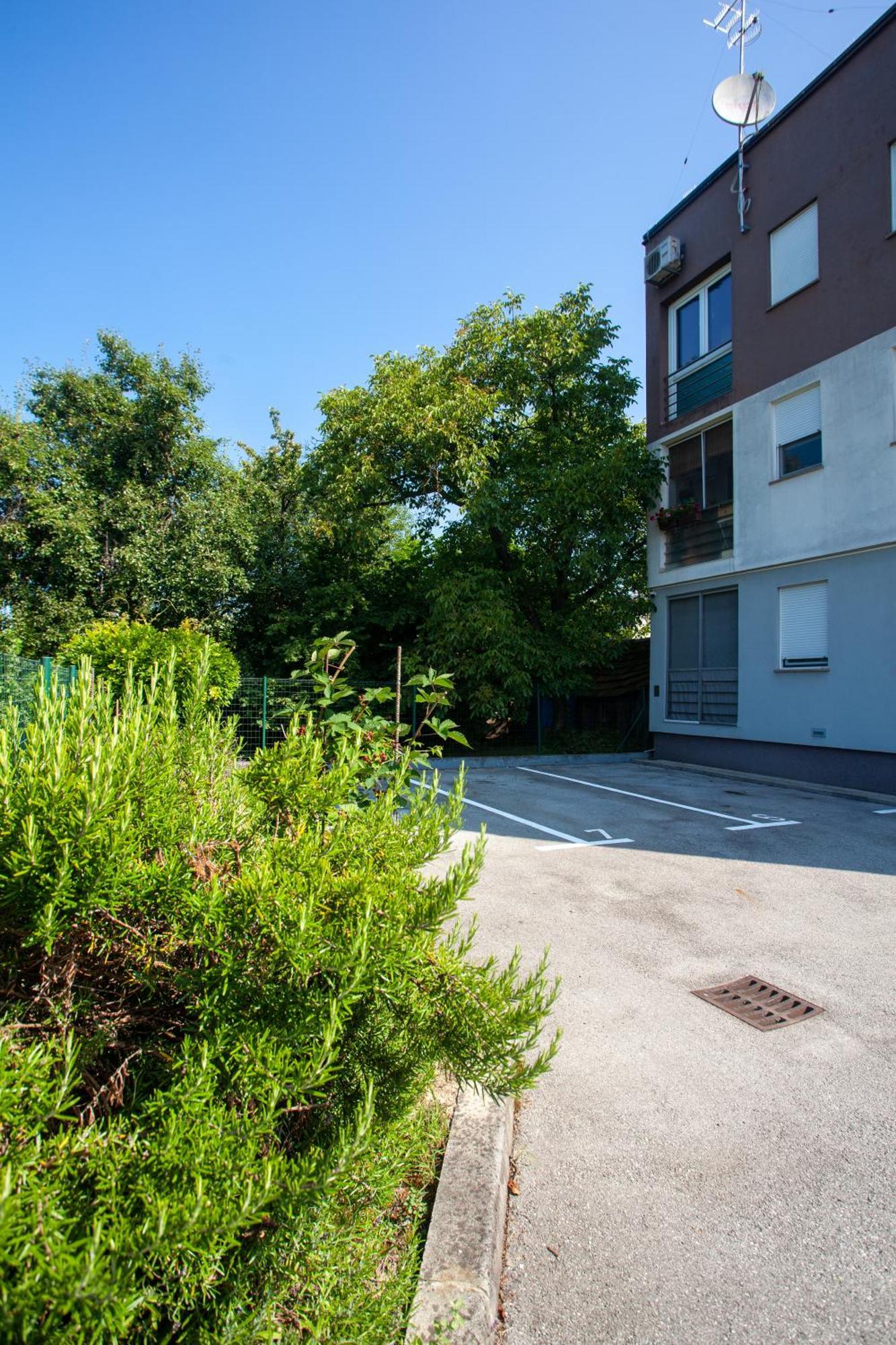 Apartment Sladic Сісак Екстер'єр фото